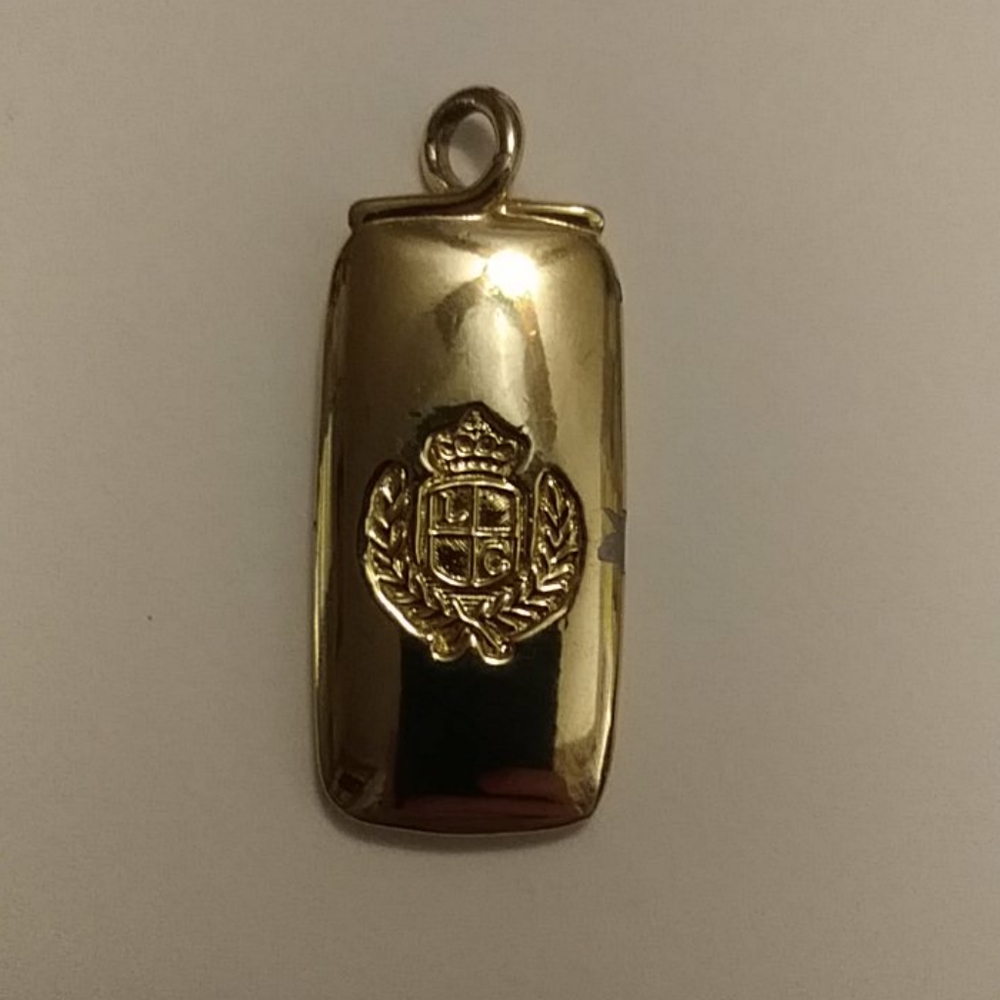 Gold Toned Metal Pendant, Unknown Crest